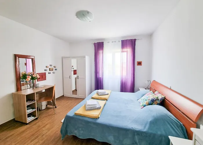 Apartments & Room Danijel